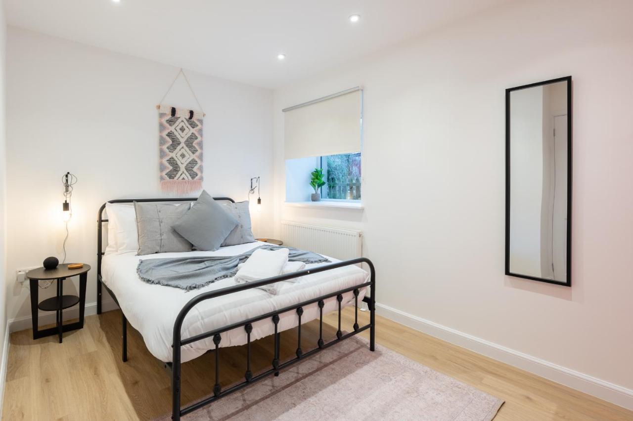 The Pinkish House - 4 Bed Home In The Town Centre Blairgowrie and Rattray Extérieur photo