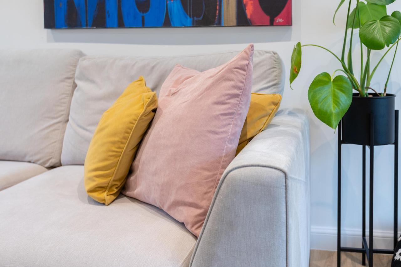 The Pinkish House - 4 Bed Home In The Town Centre Blairgowrie and Rattray Extérieur photo