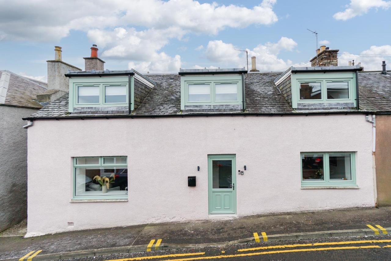 The Pinkish House - 4 Bed Home In The Town Centre Blairgowrie and Rattray Extérieur photo